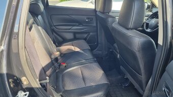 Mitsubishi Outlander 4 WD 2.2 DI-D - 9