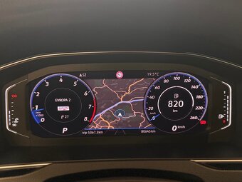 VW Passat 2,0TSI R-Line 140kW 81tkm - 9