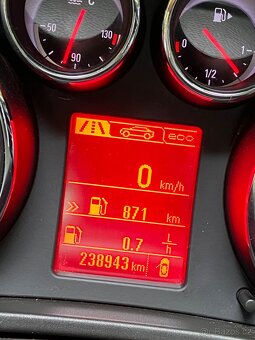 Opel Insignia - 9