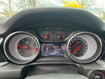 Opel Insignia B Sports Tourer 2.0CDTi, 125kw - 9