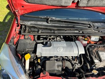Toyota Yaris 1,5 Hybrid 55 KW r.v. 2012 Automat - 9