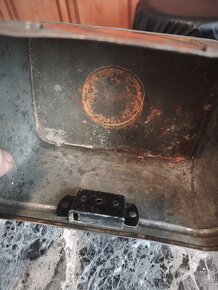 Starožitná plechovka. - 9