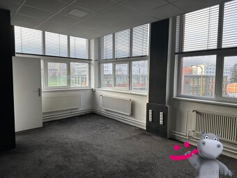 Pronájem kancelářského prostoru 89 m2 - Zlín, J. A. Bati 554 - 9