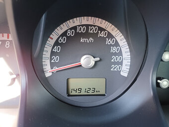 KIA Sportage 2.0 CVVT 4x2 Active combi - TOP KUS - 9