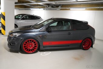Ford Focus 2.5 ST - 9