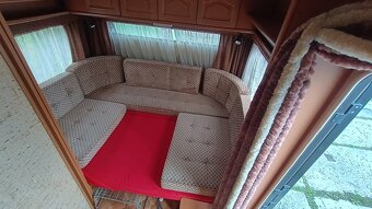 Knaus AZUR 560, chata na kolech - 9