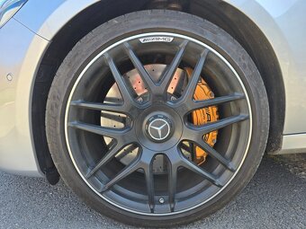 Mercedes Benz E63S 4 matic+ - 9