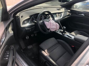 Opel Insignia Sport Tourer 2.0td   XENON   NAVI  POJÍZDNÉ - 9