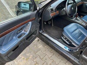 BMW 750i E38 - 9