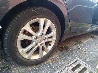 Kia ceed kombi 2013 - na díly nebo k opravě - 9