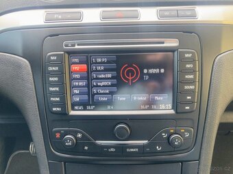 Ford S-MAX 2,0 TDCi,automat,digi klima,park.senzory,nová STK - 9