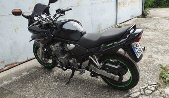 Suzuki Bandit 600 - 9