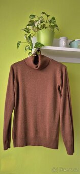 Dámský rolák se zlatými nitkami - 9