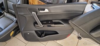 Kia sportage GT IV 2018 kožený interiér - 9