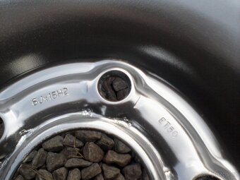 16 plechové disky Renault Trafic III,Opel Vivaro - 9