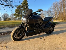Prodám Ducati Diavel 1200 black - r.v. 2016 - 9