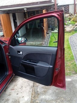 Ford Mondeo 1.8 81kw 2002 - 9