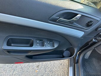 Škoda Octavia 2 kombi 2009 1.8 TSI 118KW Ambiente - 9