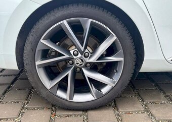 Škoda Superb 2.0TDI 140kW DSG Sportline - 9