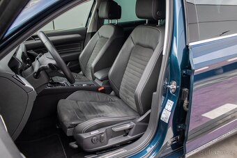 Volkswagen Passat Variant GTE Hybrid 160 kW - 43tis km - 9