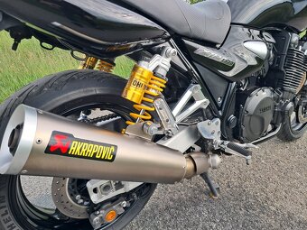 Yamaha XJR 1300 top stav - 9