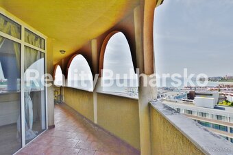 Prostorný apartmán 2+kk s výhledem na moře a hory – Elenite - 9