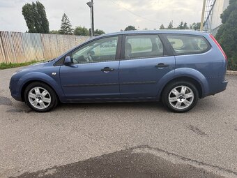 Ford Focus kombi 1.6i 74 KW, 2006, klima, tažné zařízení - 9