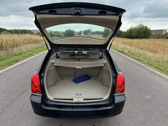 Toyota Avensis 2.0 D-4D 85kw 2005 - 9