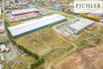 Pronájem komerčního pozemku 4866 m² - 9