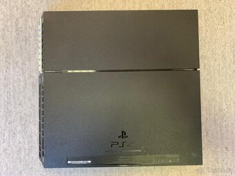 Sony PlayStation 4, 500 gb + ovladač a kabely - 9
