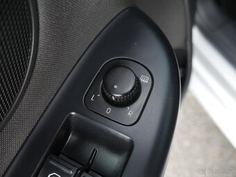 Volkswagen Golf Plus 1.6 i ,  75 kW benzín, 2010 - 9