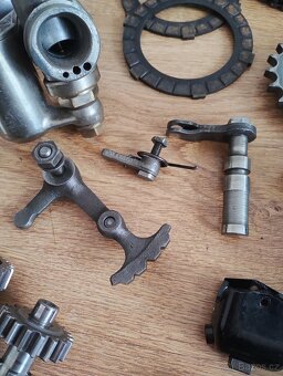 Náhradní díly na ČZ 125C a ČZ 150C a ČZ 125/351 - 9