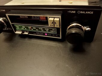 Autorádio Sanyo FT222 retro - 9