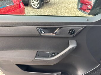 Škoda Fabia 1.2 Tsi 66kw r.v.2016, serviska - 9