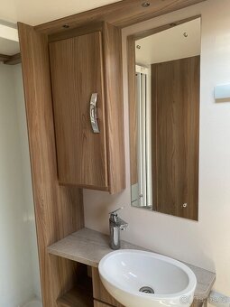 Obytný přívěs Sprite Cruzer 495 SR - 9