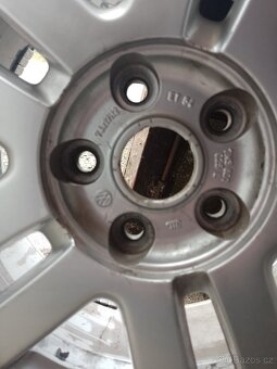 ALU kola 7Jx17H2 ET 54 orig.VW - 9