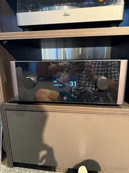 MICHI X5 - Referenční Stereo zesilovač - 9