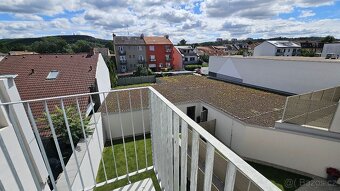 Pronájem novostavby bytu 85m2 3+kk,2 terasy,garáž, Selská - 9