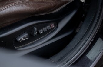 BMW X3 xDrive 2.0d A/T - 9