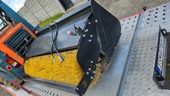 Locust 752 WAY INDUSTRY( Rexroth /yanmar/) - 9