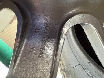 BBS RW 017 5x100 - 9