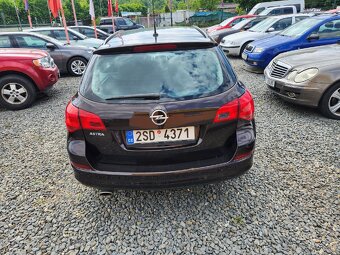 Opel Astra 1.4i Turbo 88 kW Combi - 9