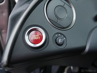 Honda Civic 1.4 I , 73 kW nafta, 2010 - 9