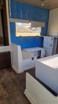 Autokaravan,Karavan,obytný přívěs Burstner lux - 9