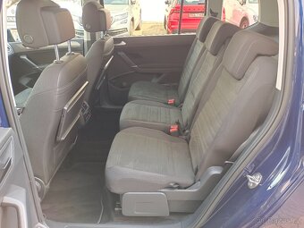 VW Touran Comfortline 2.0TDI 110kW DSG ACC Full LED ERGO - 9