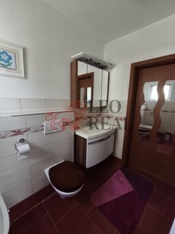 Dolní Kounice, rodinný dům 4+kk,  3937m2, zahrada, bazén - 9