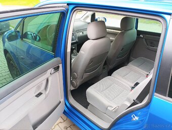 VW TOURAN 2.0 16V 103kw 7 míst - 9