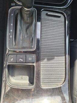 Kia Sorento - 9