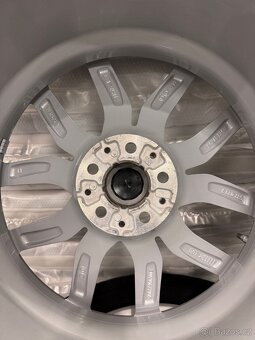 265/50 R19 zimní, originální kola BMW G05 G06 X5 - 9