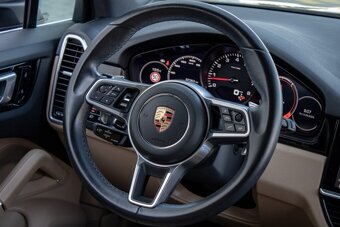 Porsche Cayenne 4x4 AT/8 - 9